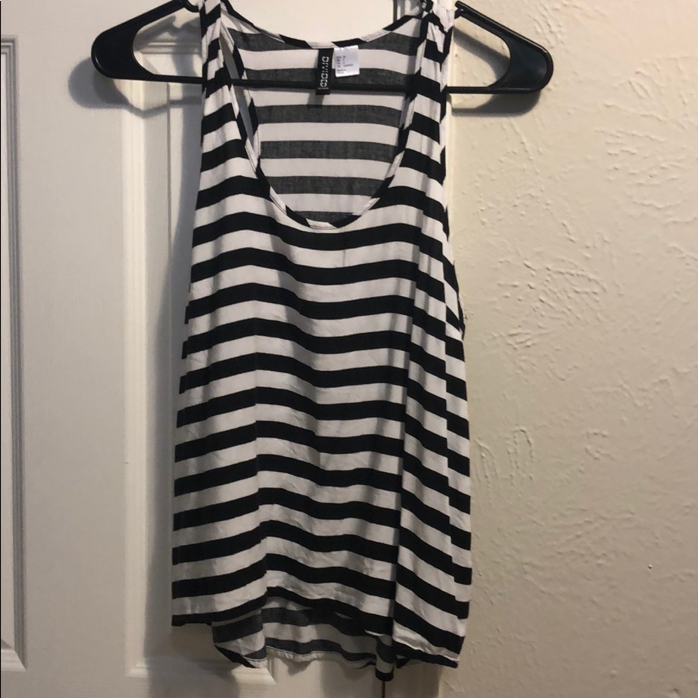 H&M top size 4